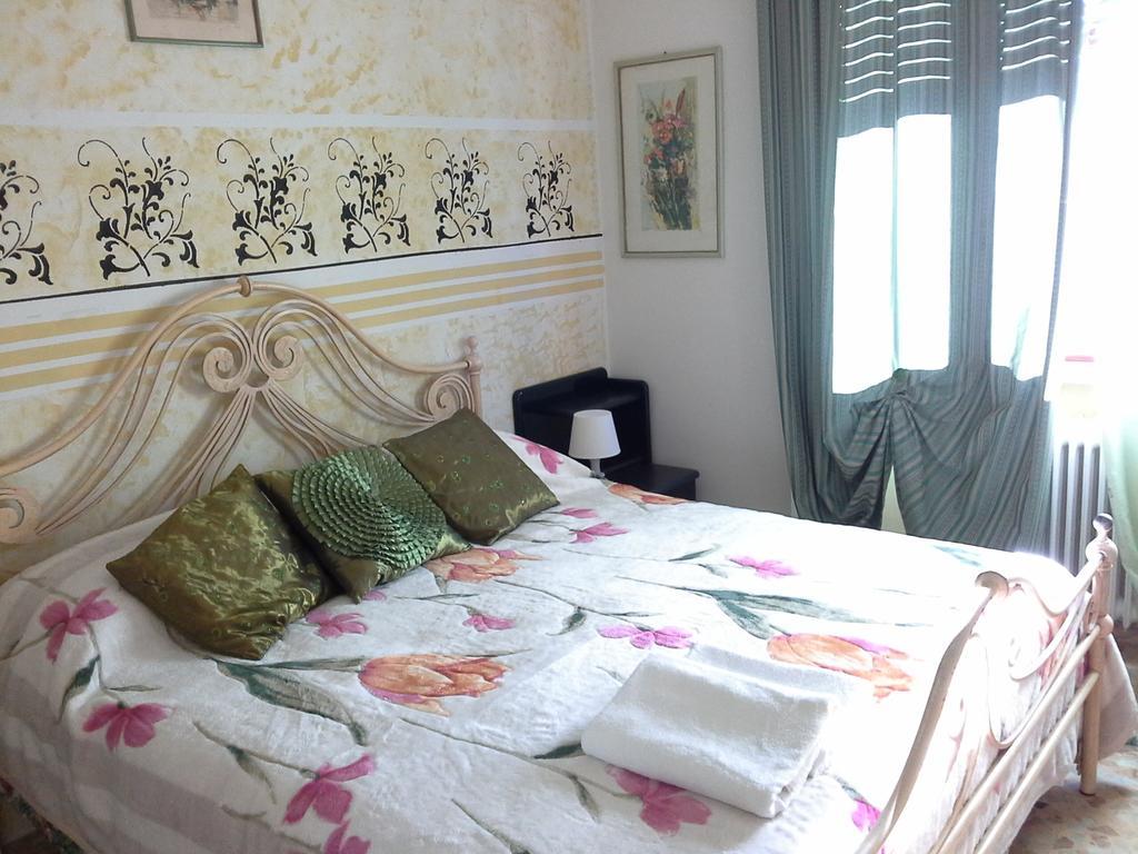 Tropical Bed&Breakfast Лукка Экстерьер фото