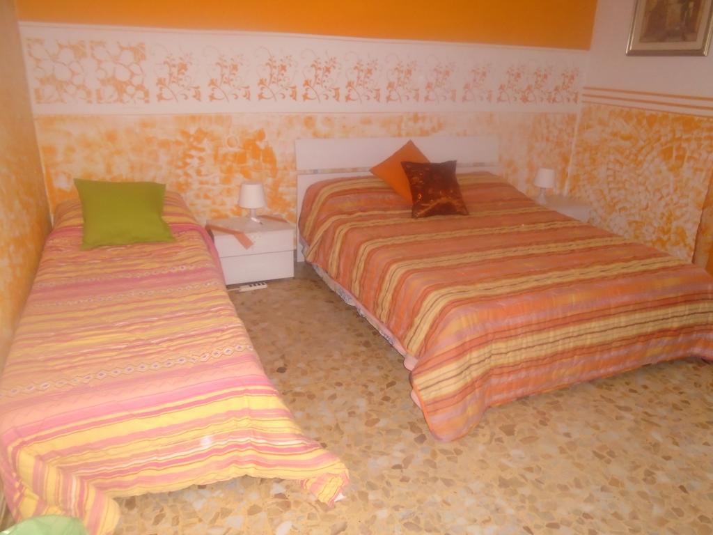 Tropical Bed&Breakfast Лукка Экстерьер фото