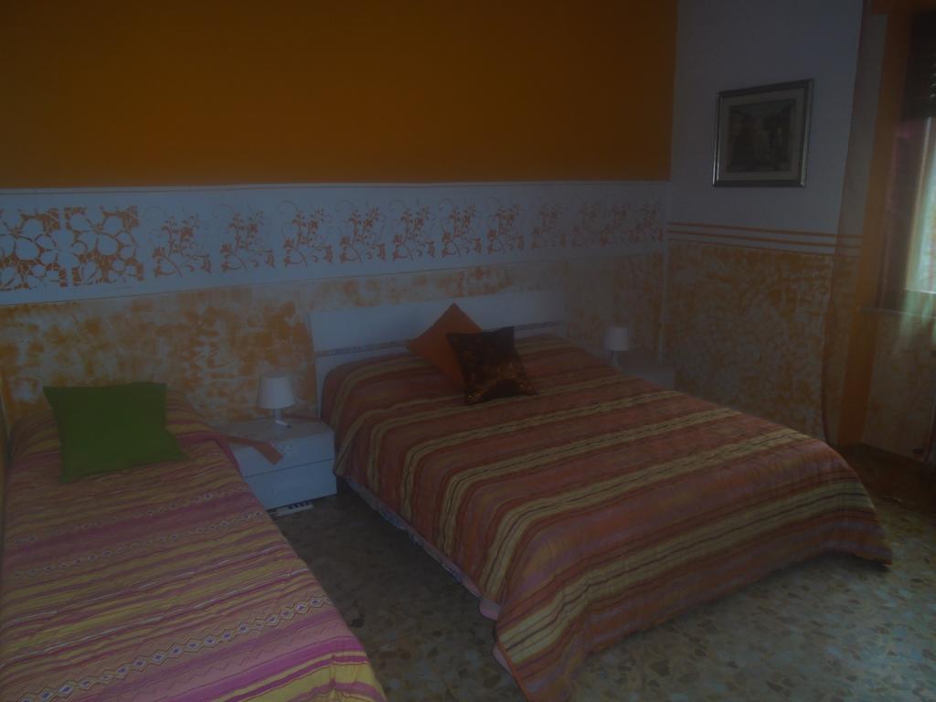 Tropical Bed&Breakfast Лукка Экстерьер фото
