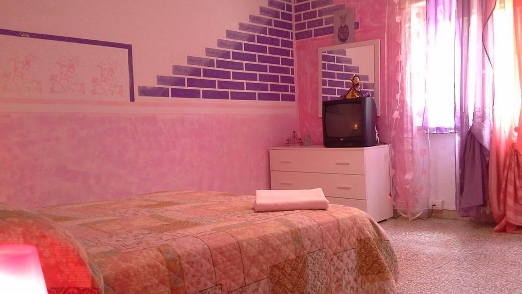 Tropical Bed&Breakfast Лукка Экстерьер фото
