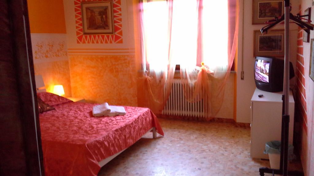 Tropical Bed&Breakfast Лукка Экстерьер фото