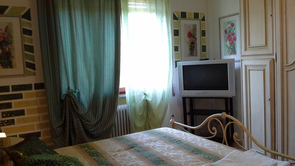 Tropical Bed&Breakfast Лукка Экстерьер фото