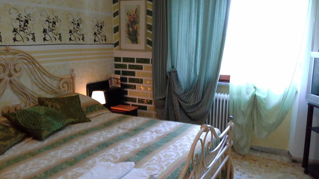 Tropical Bed&Breakfast Лукка Экстерьер фото